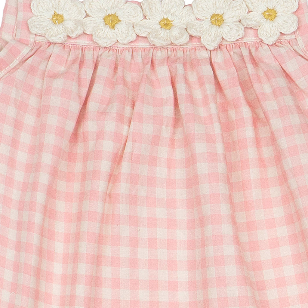 Crochet Daisy Set in Pink Gingham
