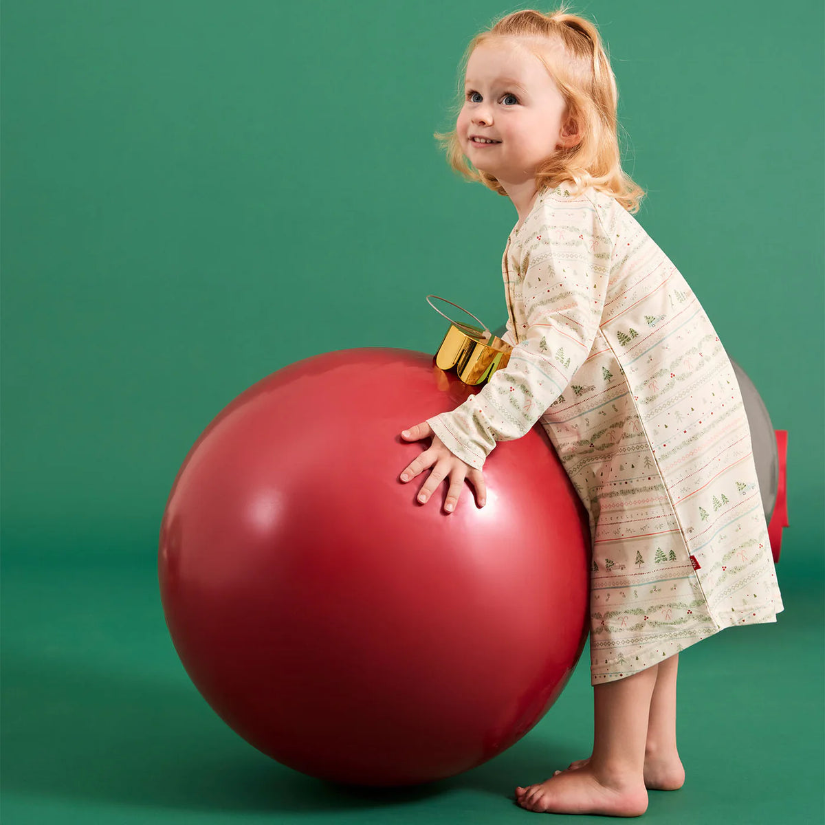 Time of Wonder RightFit™ Magnetic Nightgown