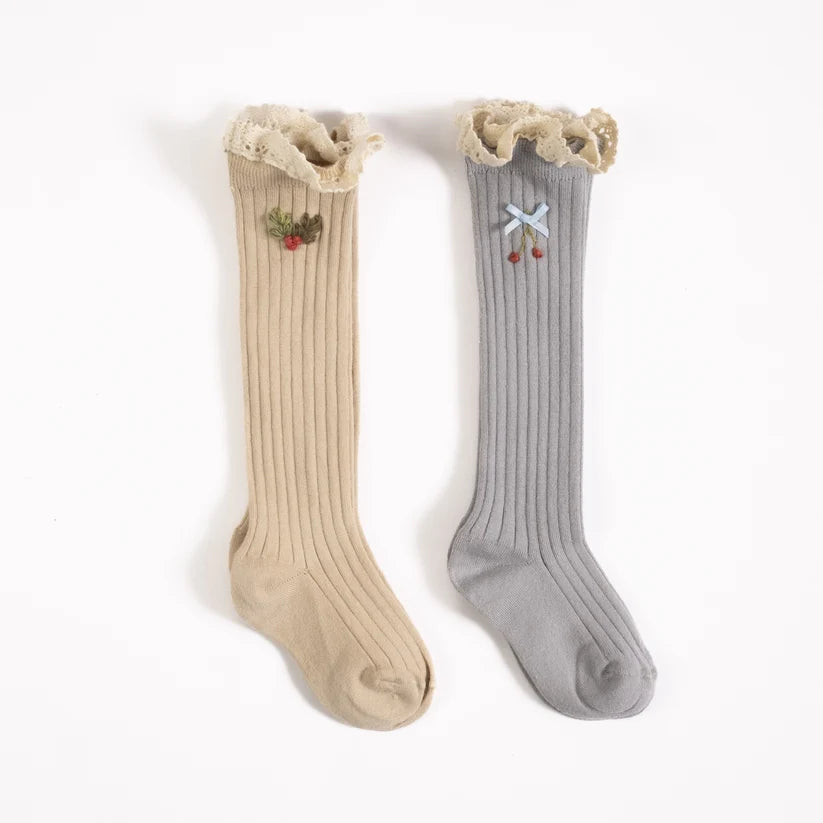 EMBROIDERED SOCK SET ECRU/ DUSTY BLUE